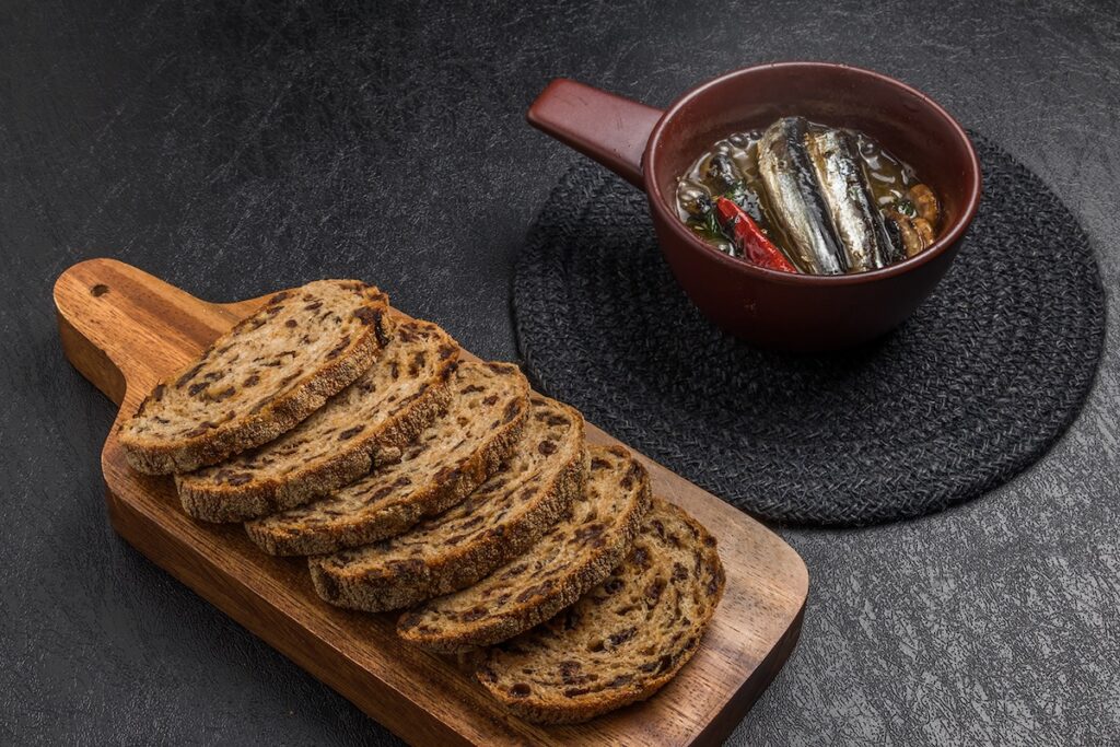 Friendly Fusion Izakaya: Tokyo’s Bal Scene