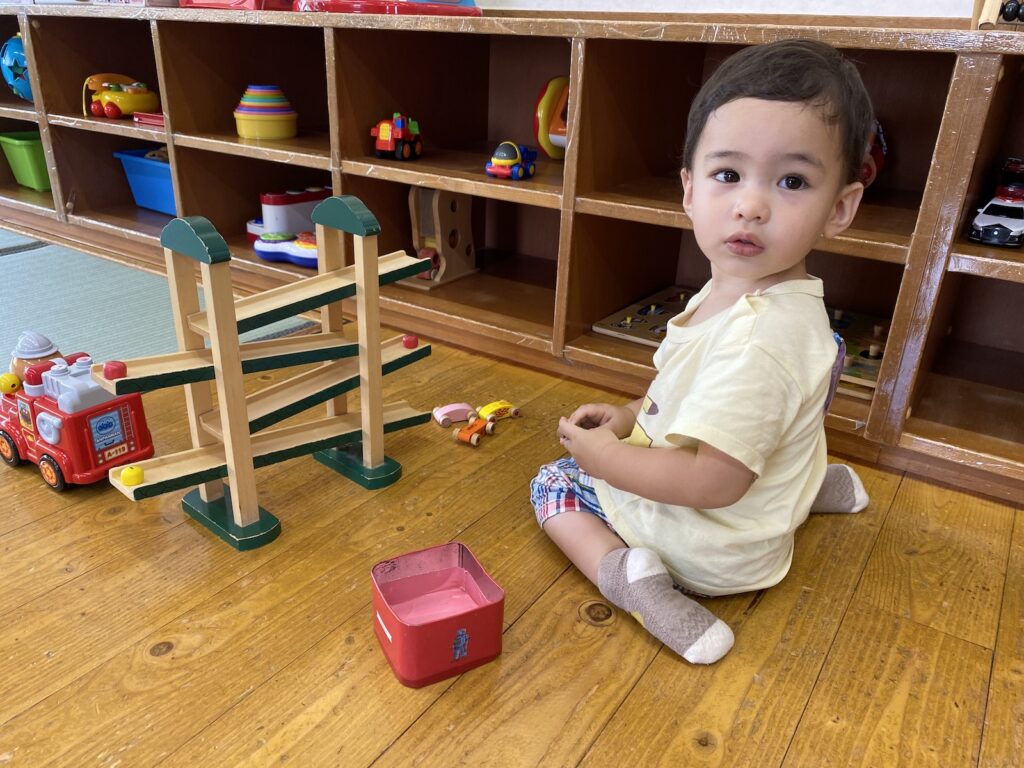 Why It's Hard For Moms To Make Friends in Japan