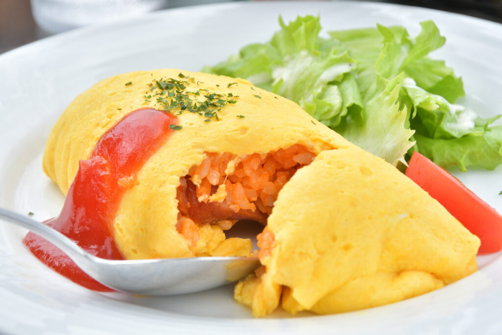 Omelet rice that looks delicious Japanese comfort food