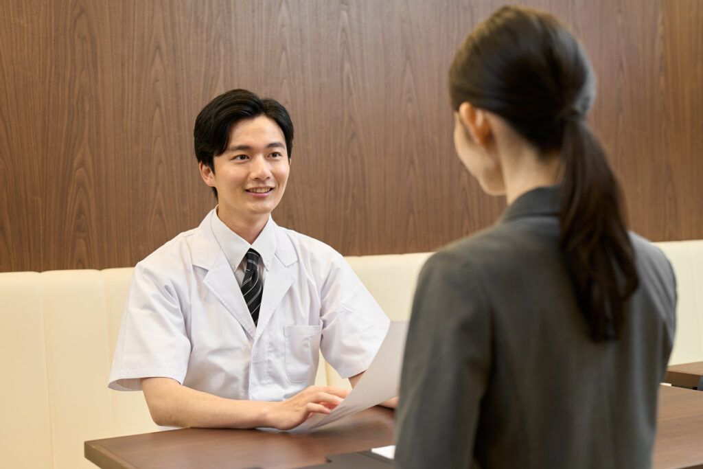 Part-time Job Japan Parent A Japanese chef interviewing a part-time worker