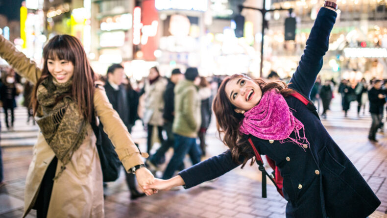 Savvy's Guide To Tokyo's Best Lesbian And Bisexual-Friendly Bars and Apps