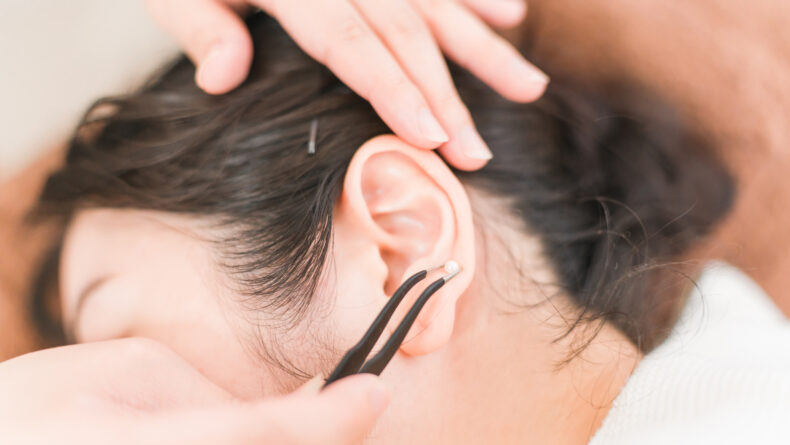 How Ear Acupressure Jewelry Works