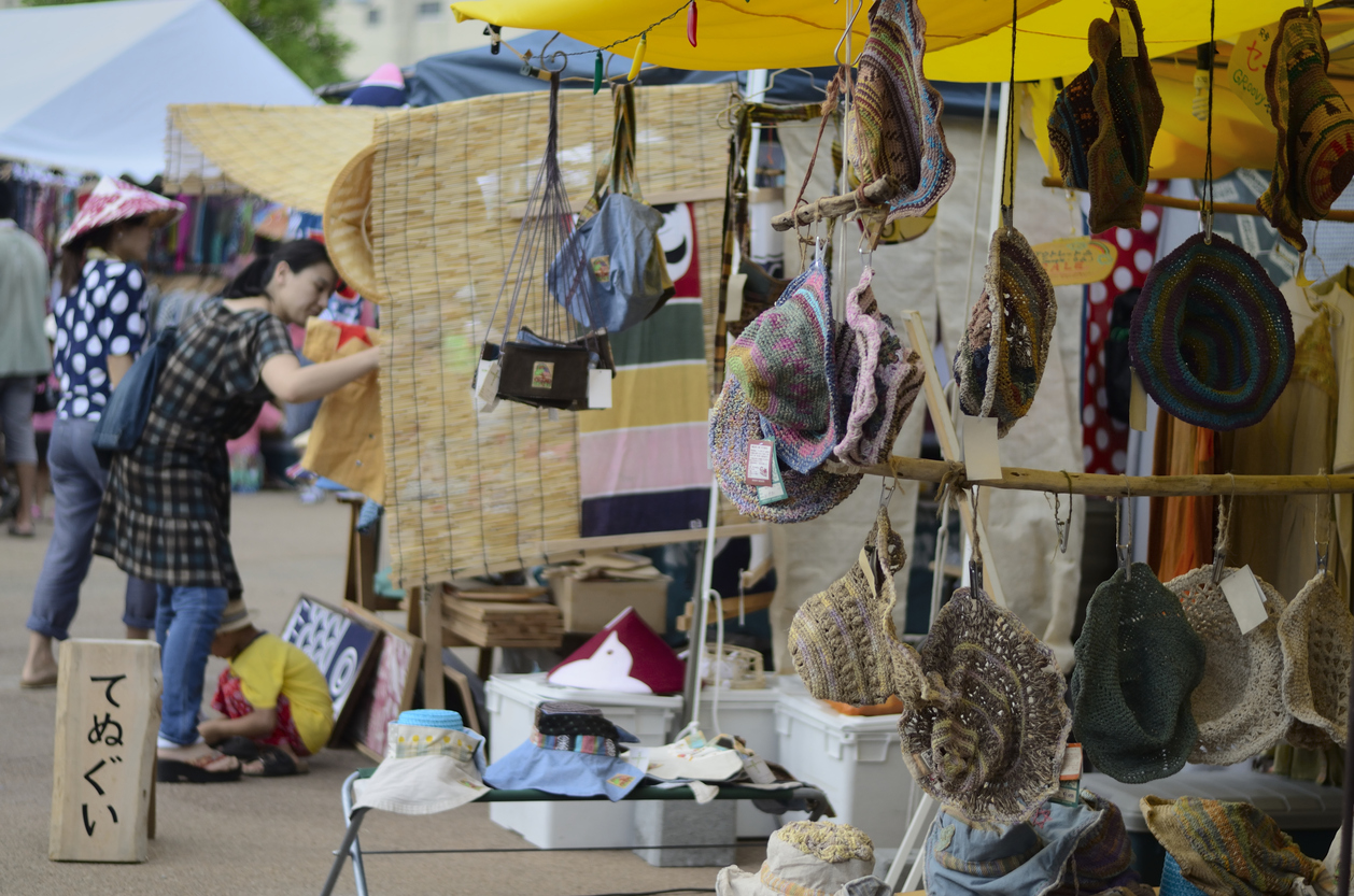 7 Antique Fairs & Flea Markets in Tokyo